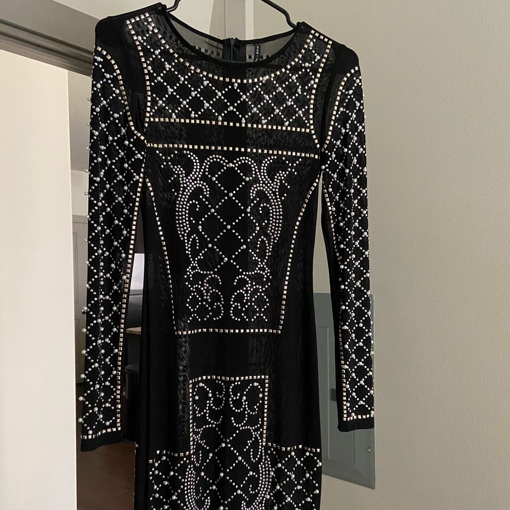 San Joy - BEADS AND PEARLS PATTERNED STONE DRESS